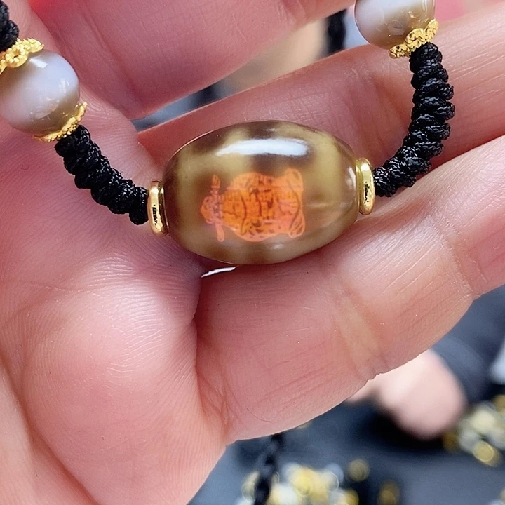 玛瑙/玉髓颈饰合金