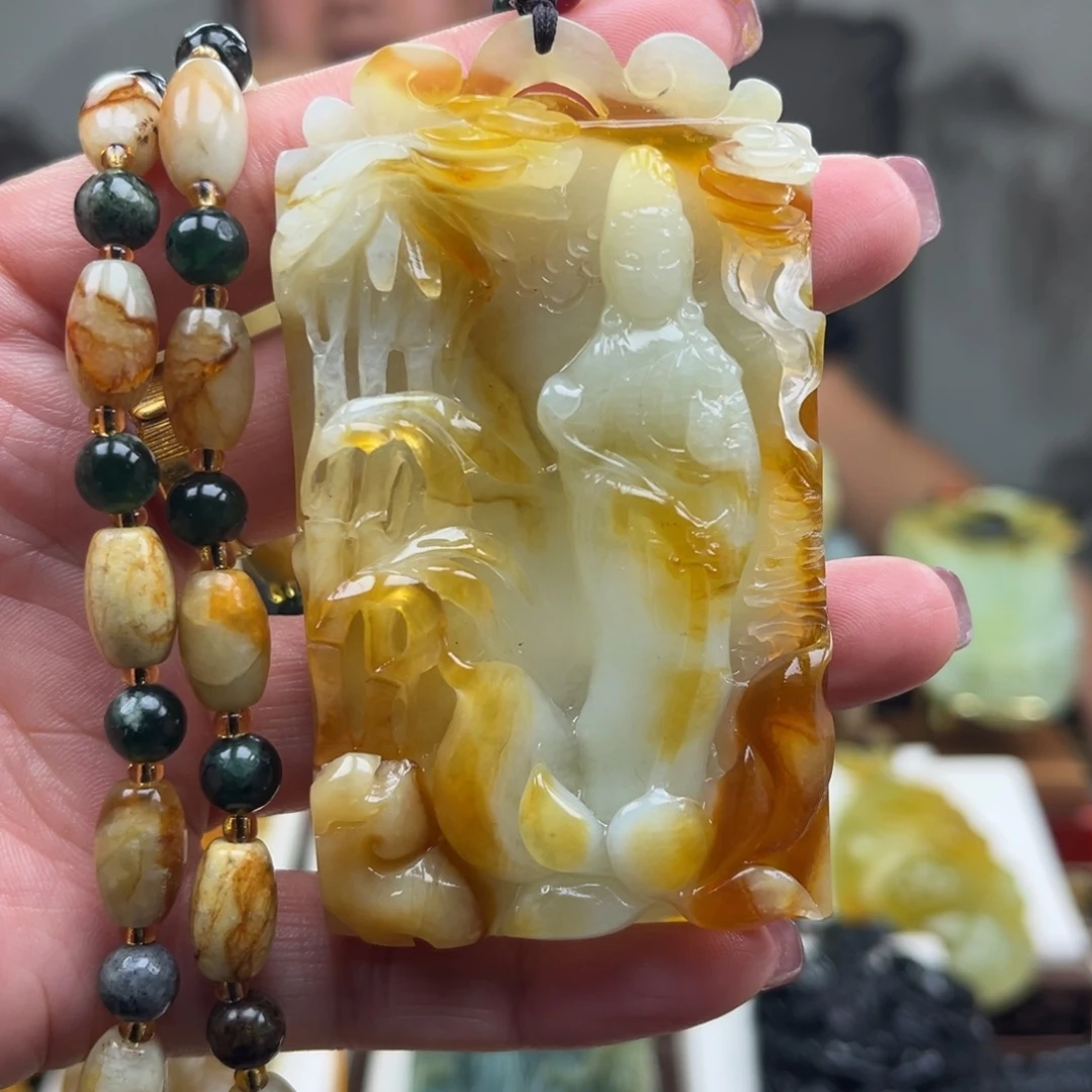 岫玉未镶嵌颈饰挂件