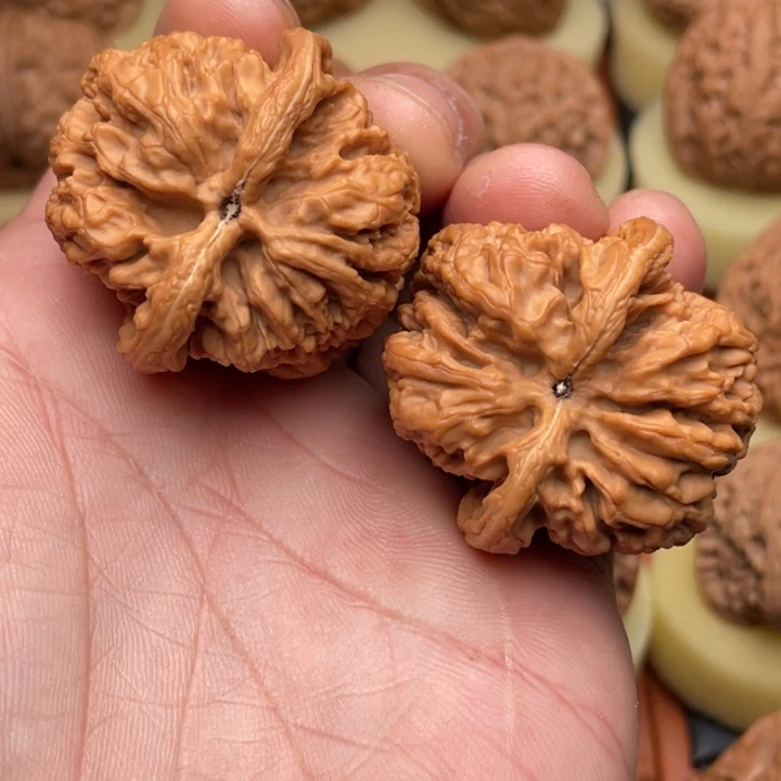 霸***奔把件文玩核桃39左右将军膀精对