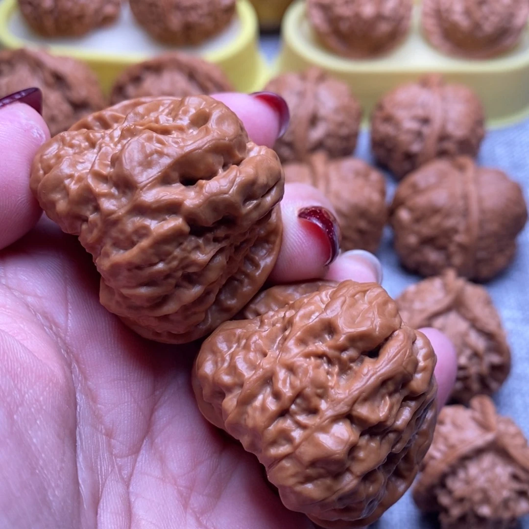 文玩核桃把件毕业水晶红皮蛤蟆头40尺全品