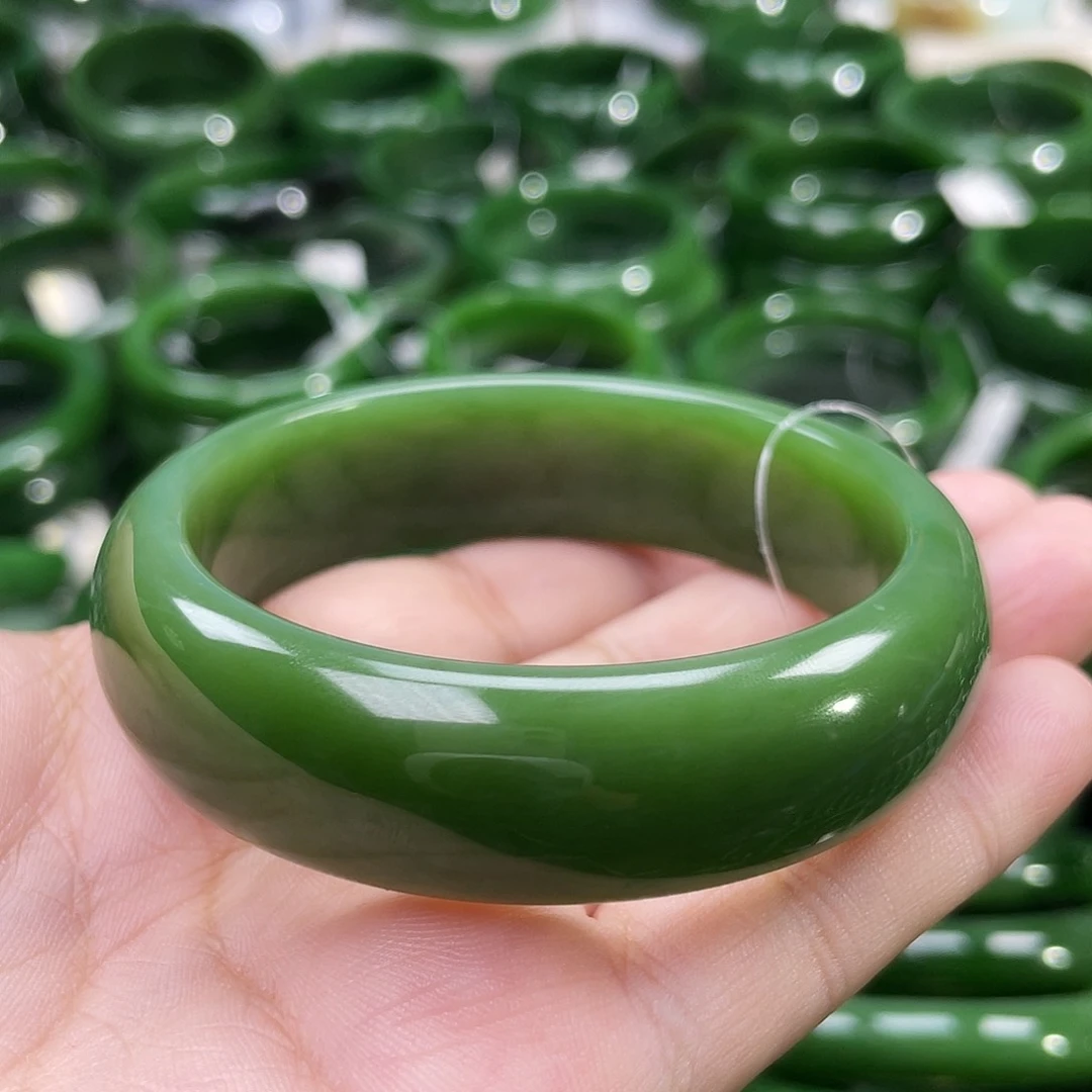 未镶嵌手镯和田玉（碧玉）