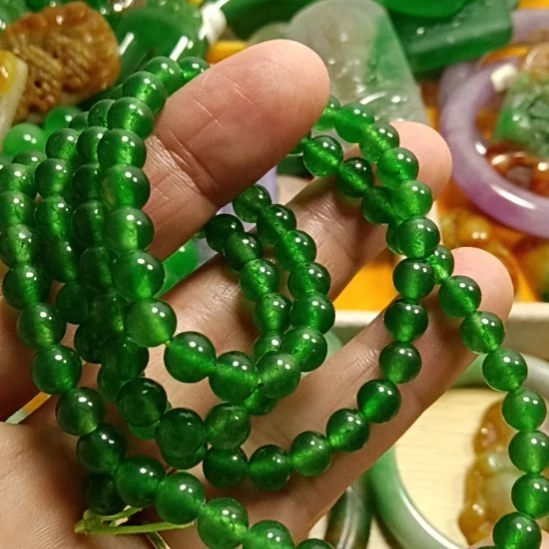 翡翠颈饰未镶嵌翡翠