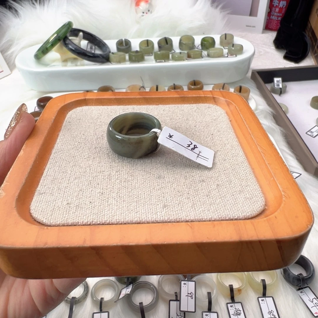 和田玉未镶嵌戒指A33青花墩墩18.8不退换