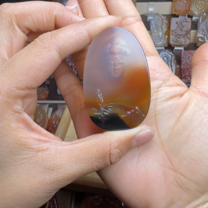 诺***儿玛瑙/玉髓未镶嵌颈饰