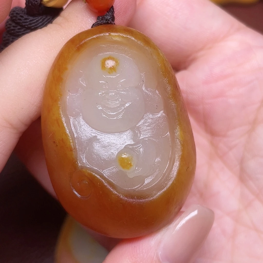 和田玉未镶嵌颈饰上***水
