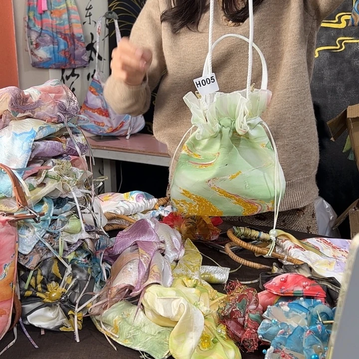 ****️005钱袋子包包不退不换