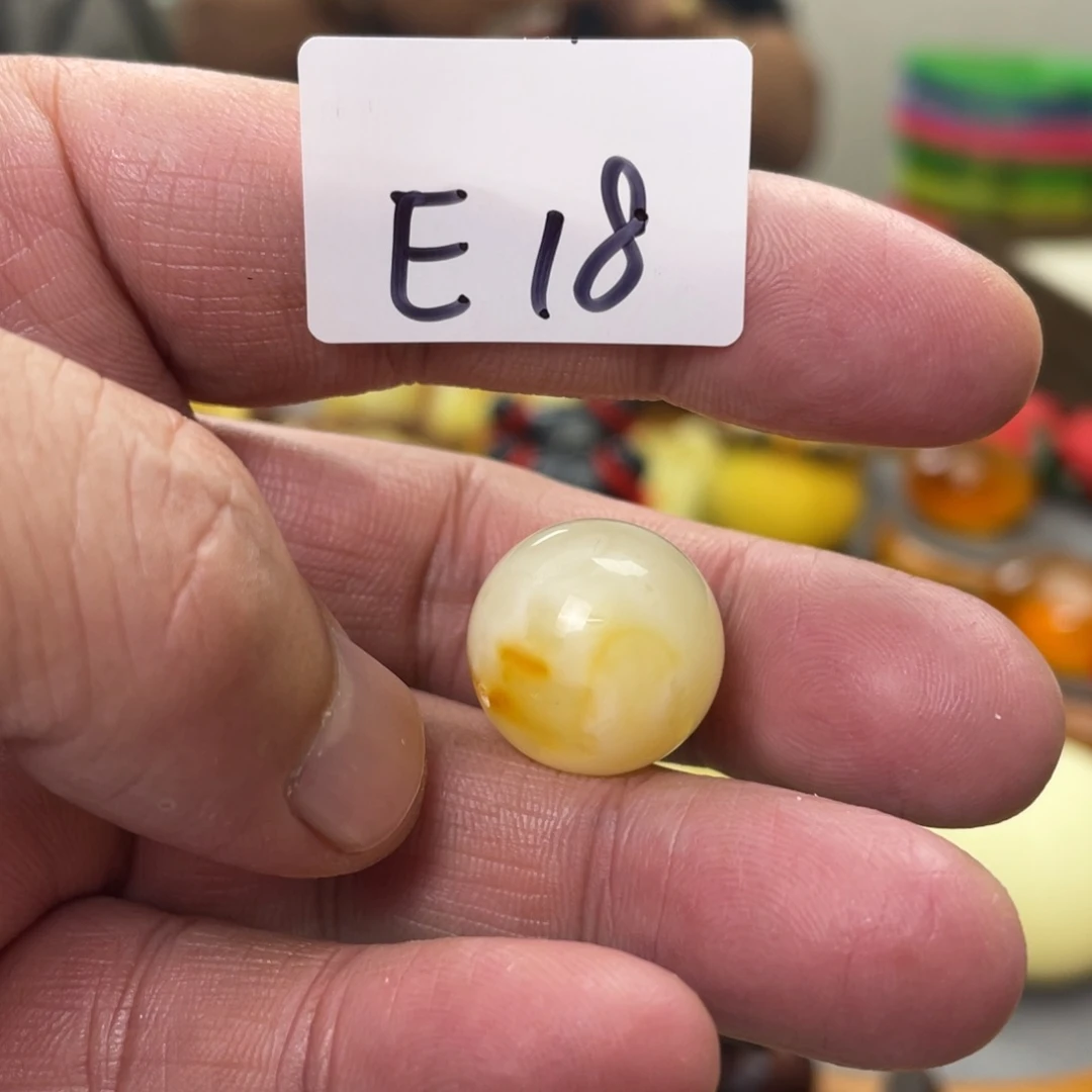 手链琥珀未镶嵌多样性发，发其中一件