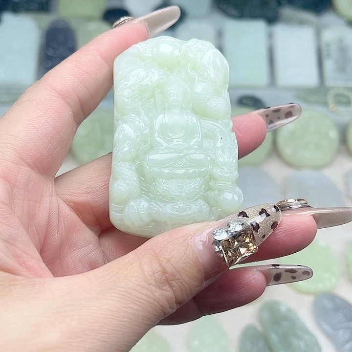 和田玉未镶嵌颈饰