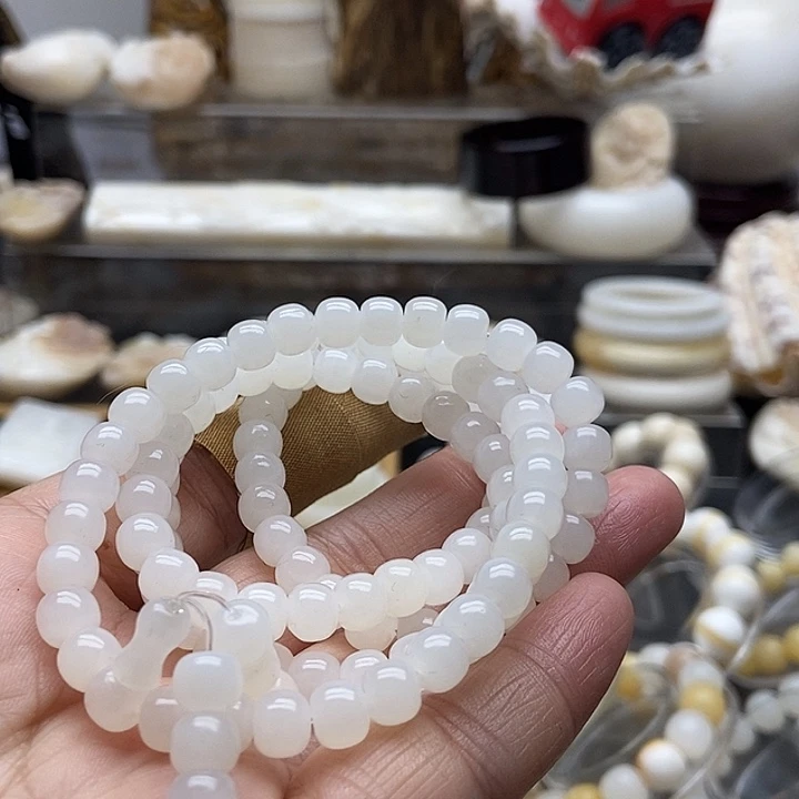 非金属贝壳全品高冰玉化老型0.6/0.7多圈
