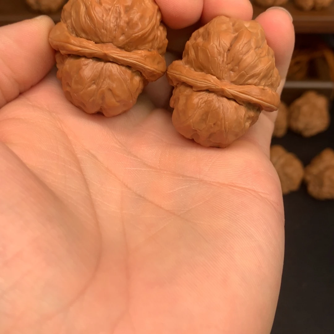 文玩核桃吊坠35边37肚蛤蟆