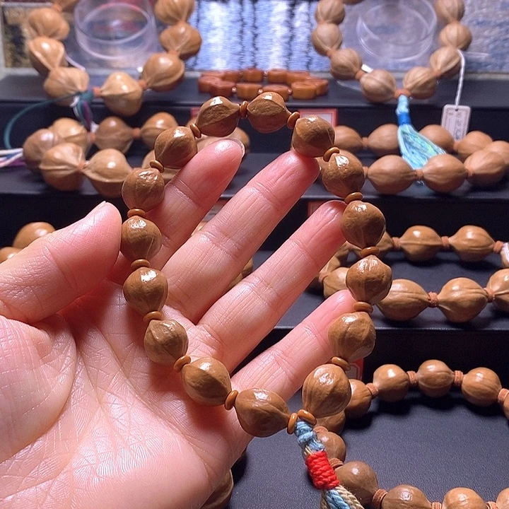 用***6橄榄核手串蜜桃臀13×16