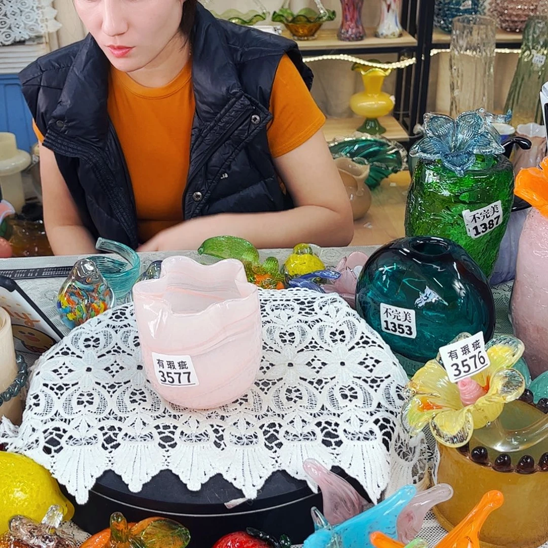 3577 瓶口瑕家悦琉璃工艺品