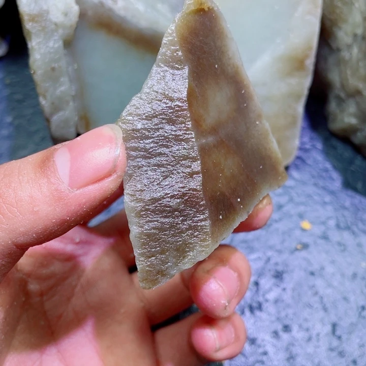 和田玉未镶嵌珠宝半成品