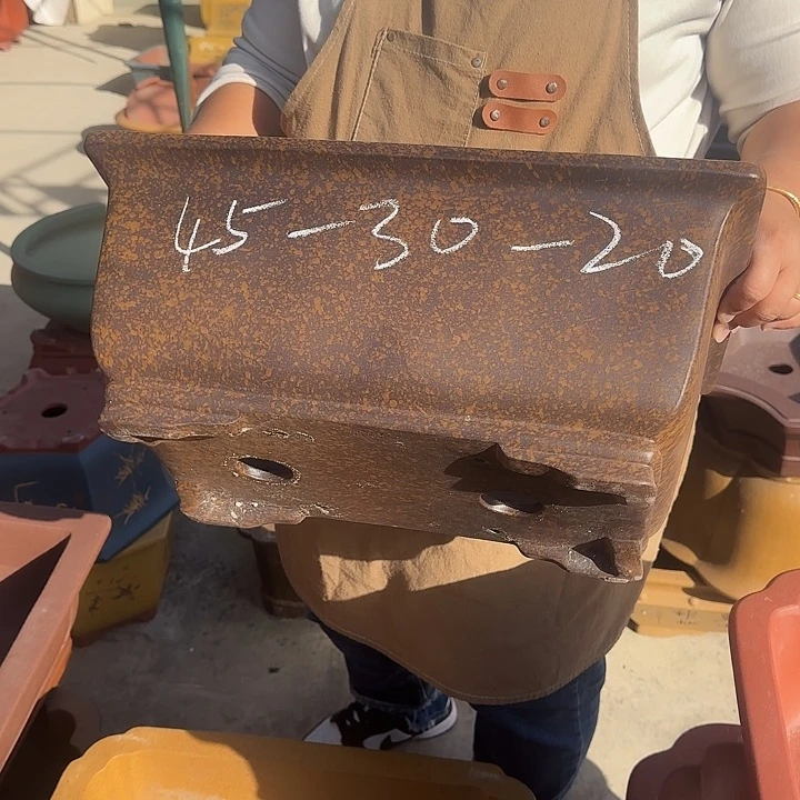 紫砂花盆是一个不想