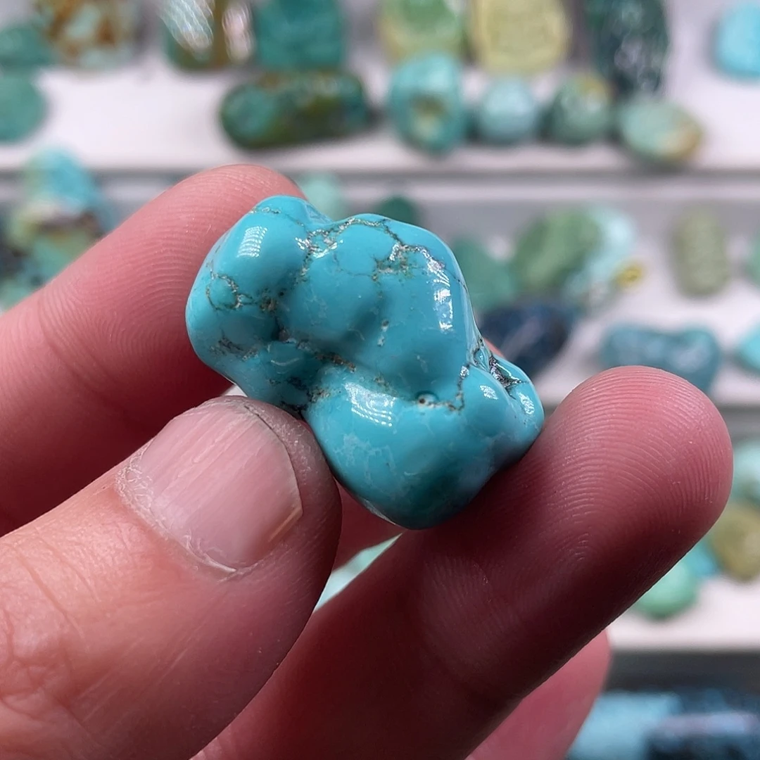 绿松石未镶嵌颈饰