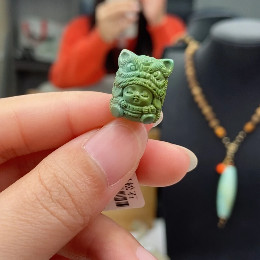 未镶嵌绿松石珠宝奇石