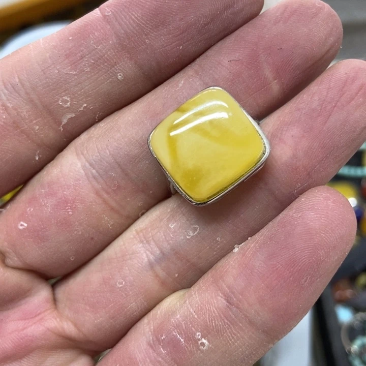 银S925镶嵌蜜蜡裸石戒指