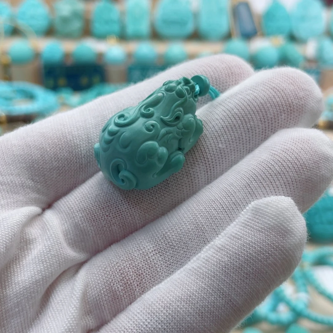 绿松石未镶嵌珠宝奇石