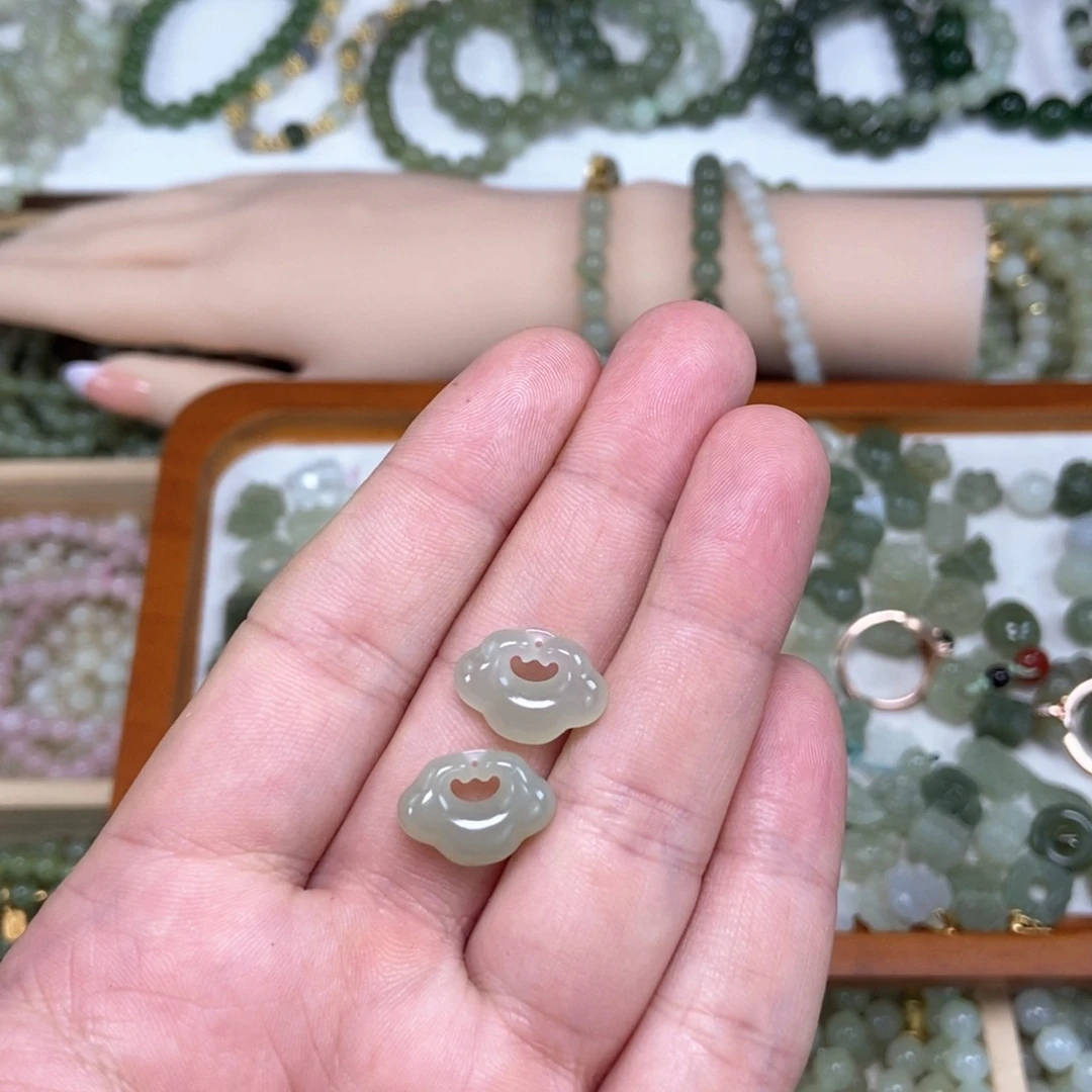 和田玉手链未镶嵌静**春