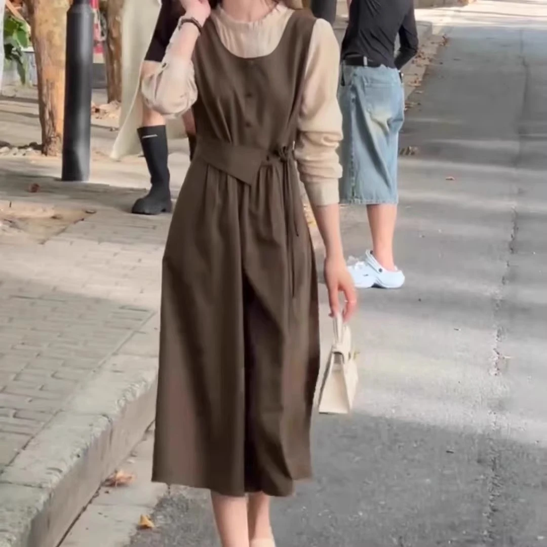 气质优雅收腰显瘦连衣裙女早秋新款减龄洋气假两件木耳领拼接长裙