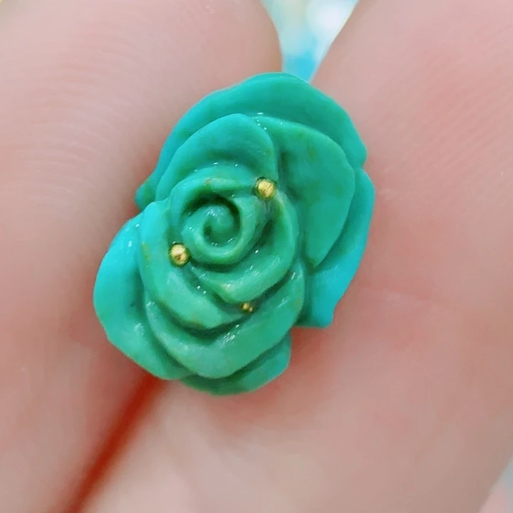 绿松石未镶嵌珠宝奇石