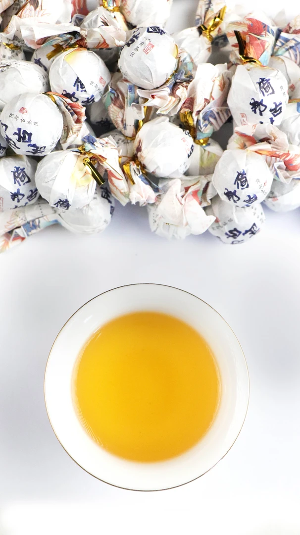 2023倚邦古树茶/生茶/-龙珠-100克13颗