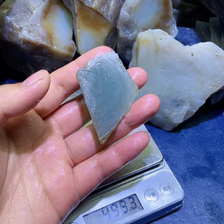 和田玉未镶嵌珠宝半成品