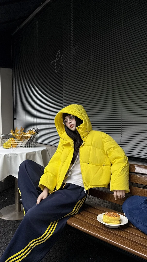 时尚百搭韩版保暖连帽冬季女款女短款纯色羽绒服休闲8826