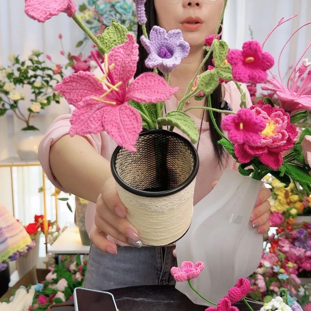 手工钩织笔筒礼物