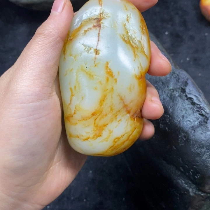 未镶嵌和田玉（糖玉）挂件用****2