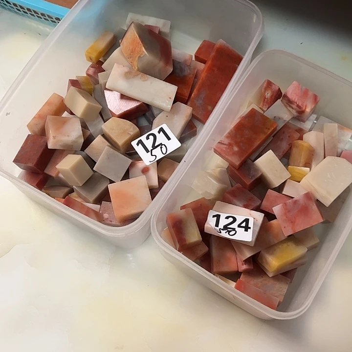 药***胡老挝石老挝保利石印章