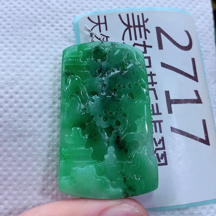 吊坠(不含链)未镶嵌翡翠