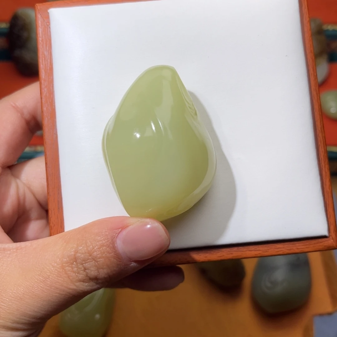 和田玉（黄玉）未镶嵌挂件