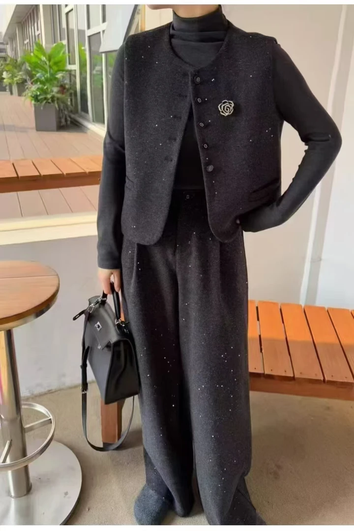 【路家姐妹】轻奢洋气时尚舒适套装2025新款重工休闲秋冬马甲三件套