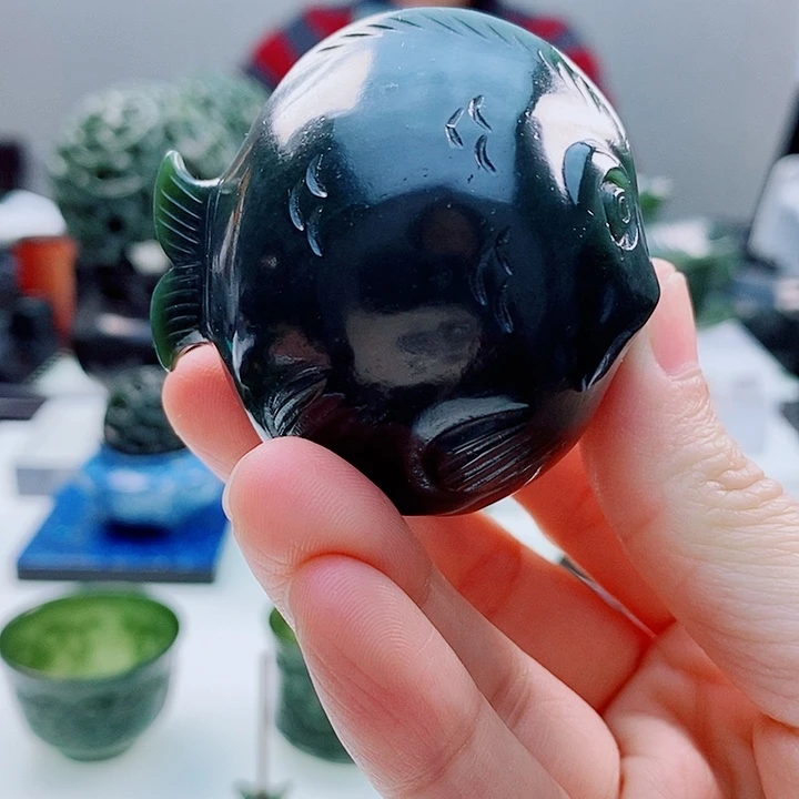 和田玉（青玉）未镶嵌把件微瑕