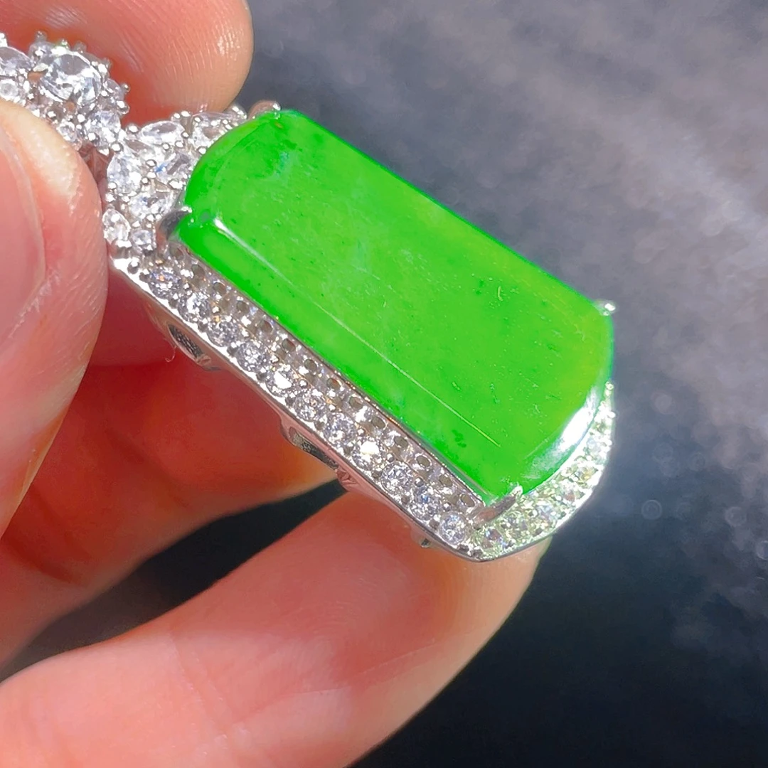 翡翠颈饰银S925镶嵌翡翠