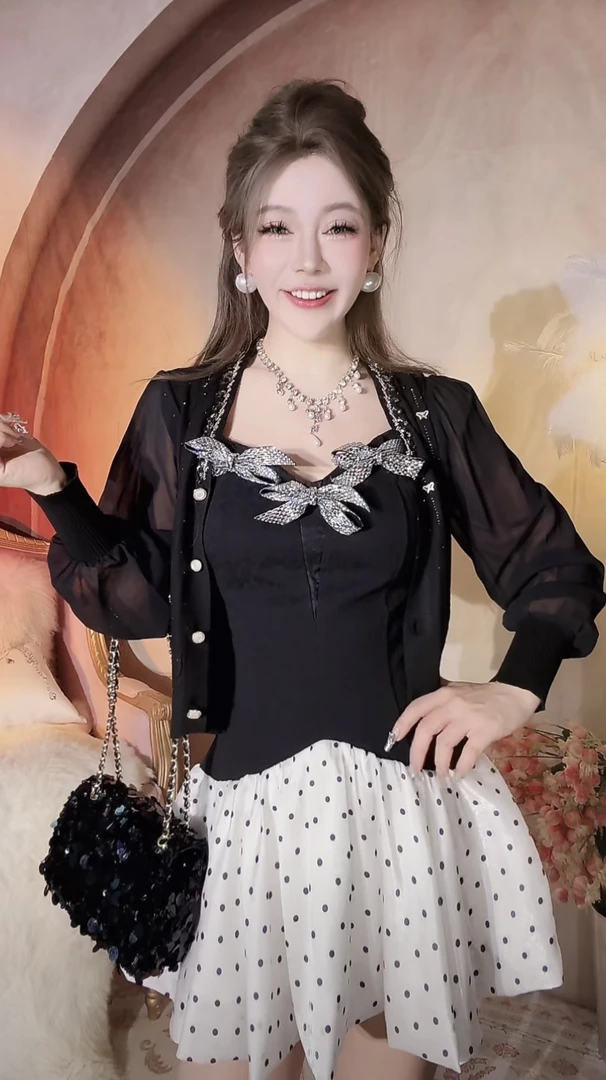 【崔】L0043 春季新款洋气衣服女黑色拼接白色波点连衣裙女