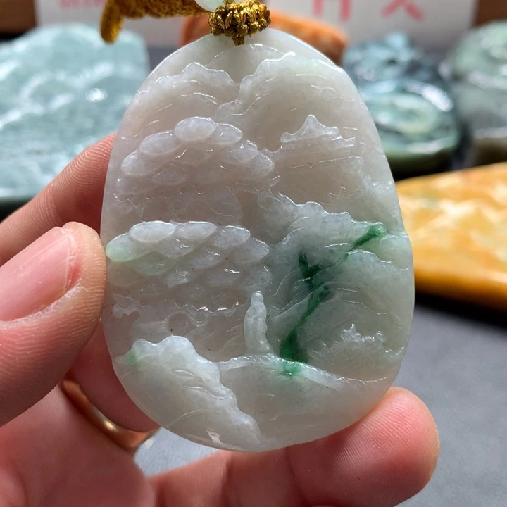 翡翠未镶嵌颈饰保真天然a货翡翠