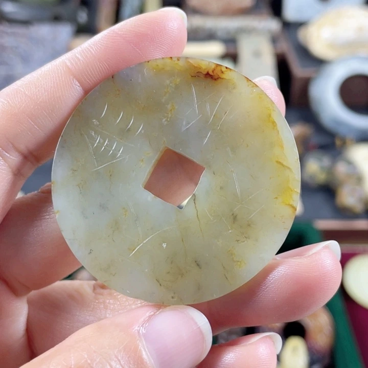 和田玉（糖玉）未镶嵌挂件