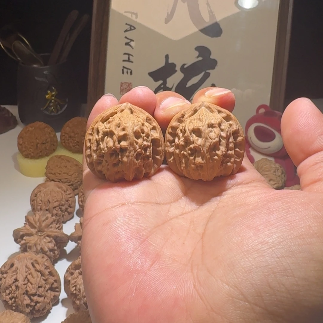 吊坠文玩核桃35尺寸山地老树白狮子