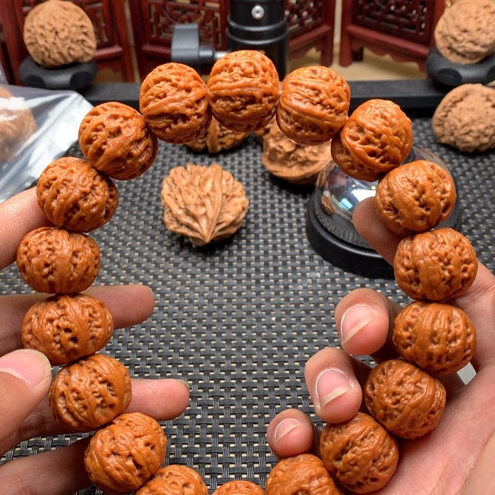 文玩核桃吊坠文*！核桃手持