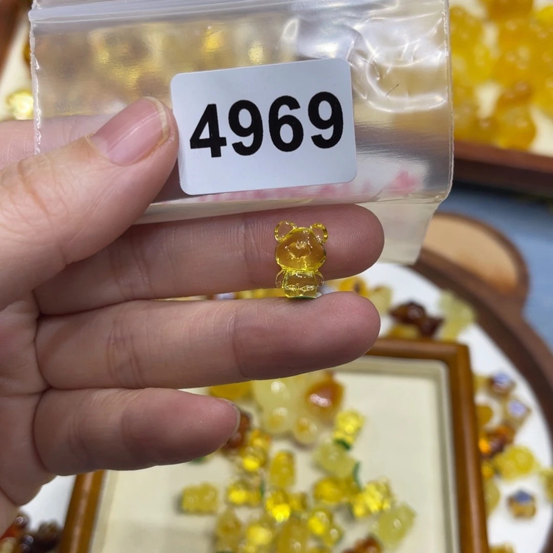 琥珀珠宝奇石未镶嵌