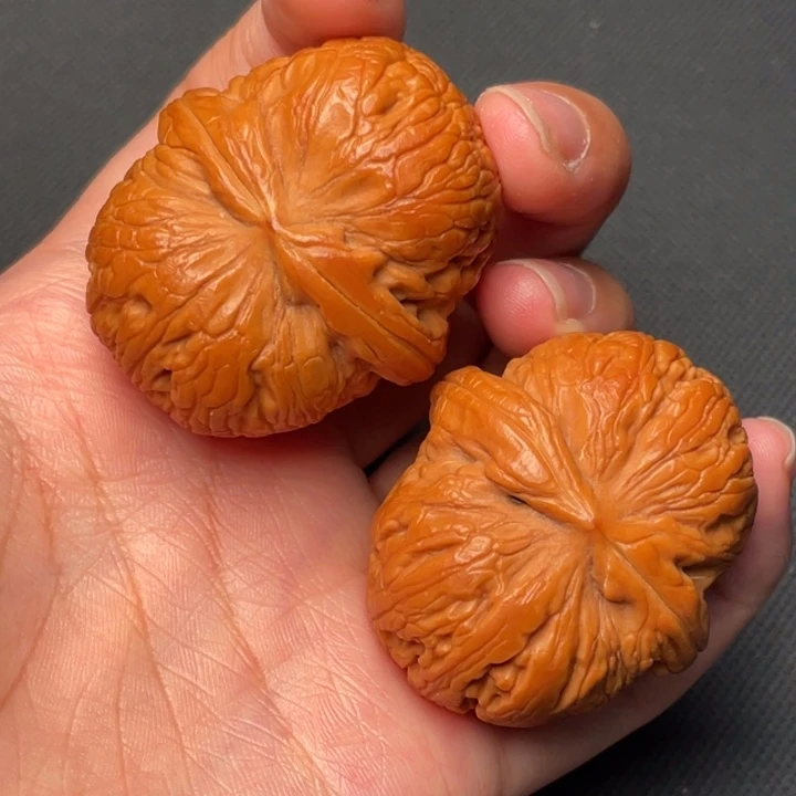 秦岭野生核桃文玩