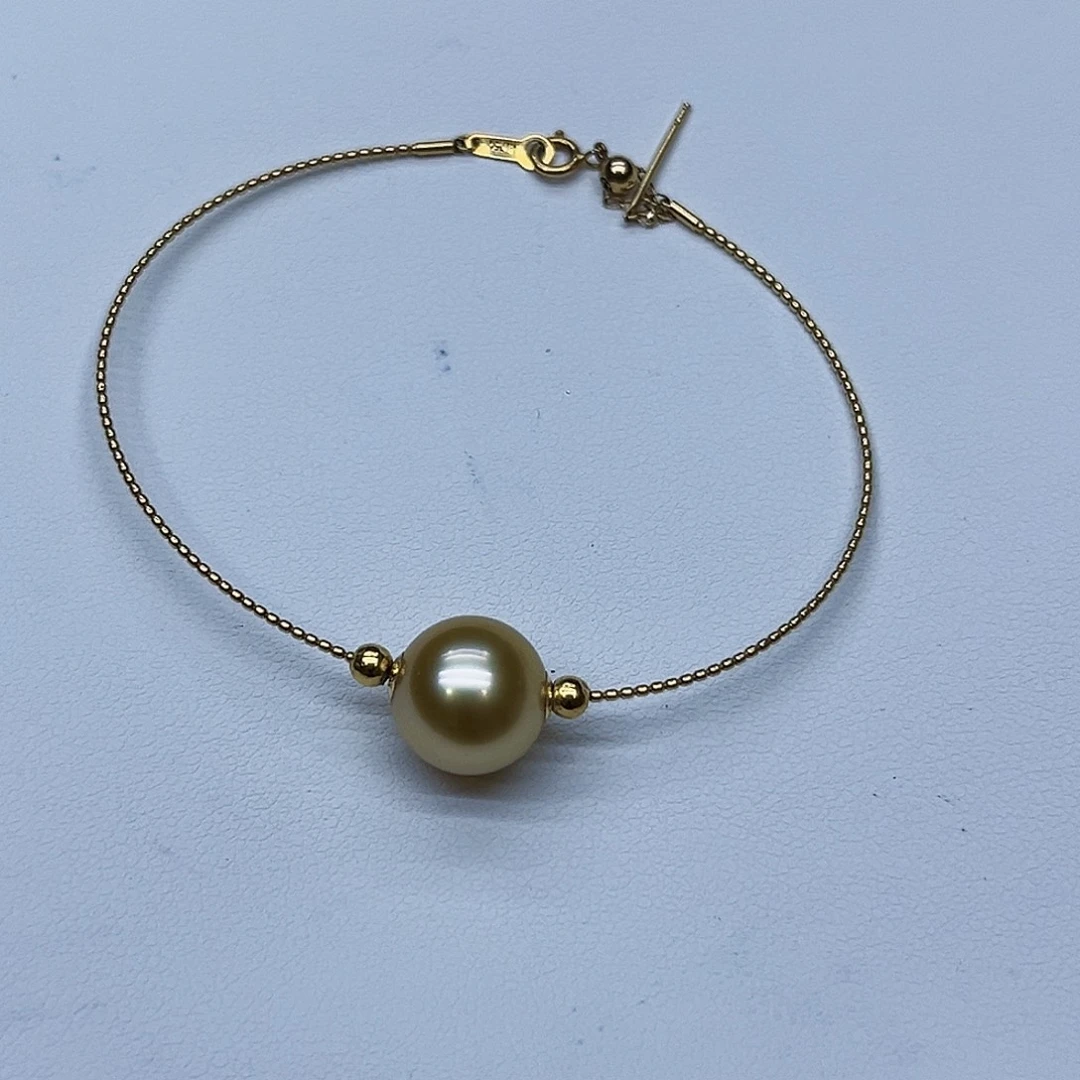 颈饰18K金镶嵌海水珍珠