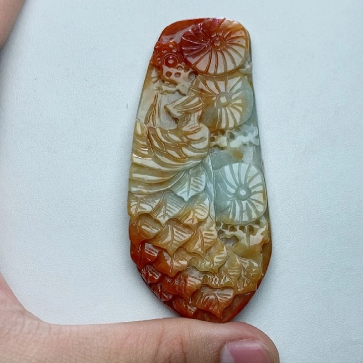 翡翠未镶嵌颈饰凤凰