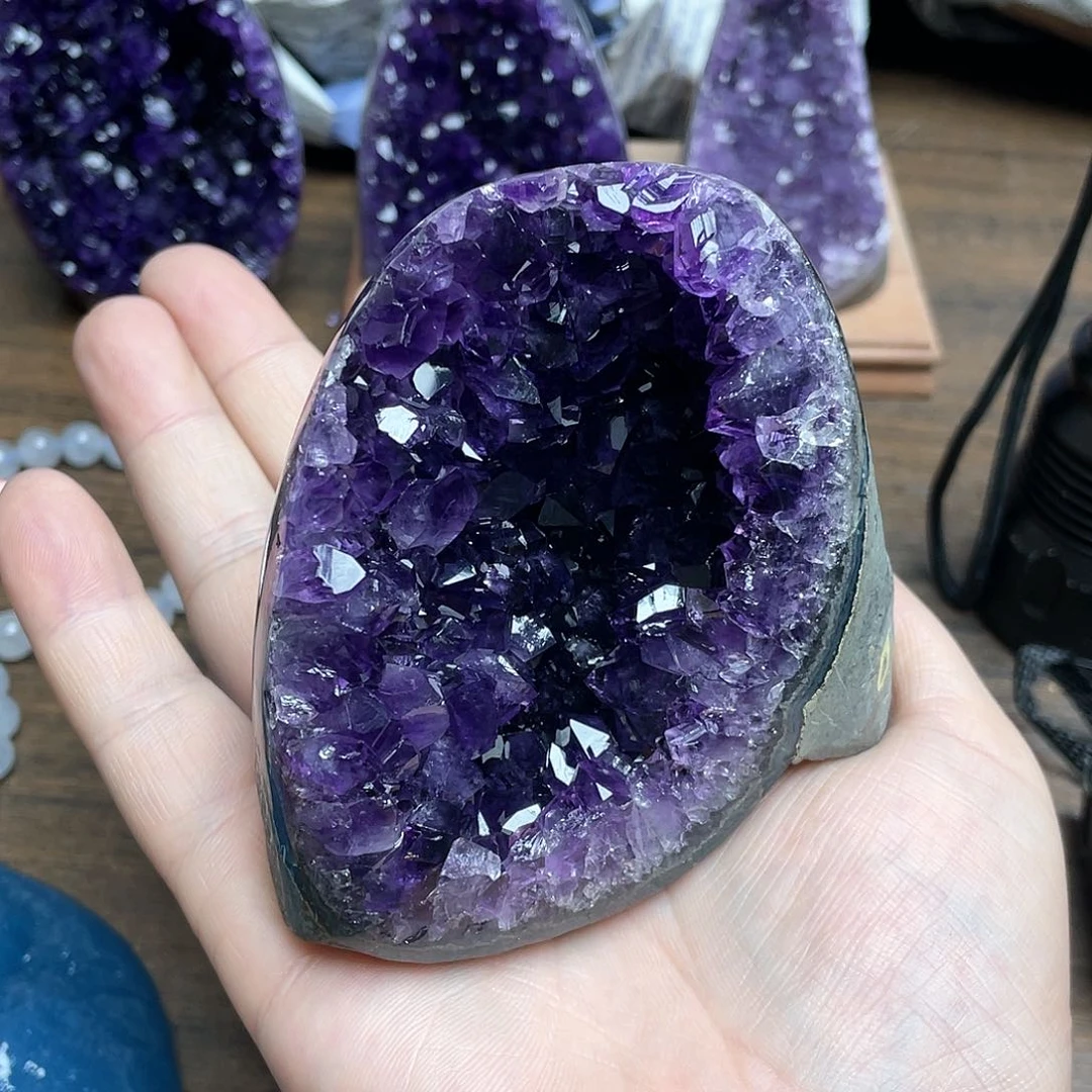 紫晶大型摆件（非配饰）未镶嵌