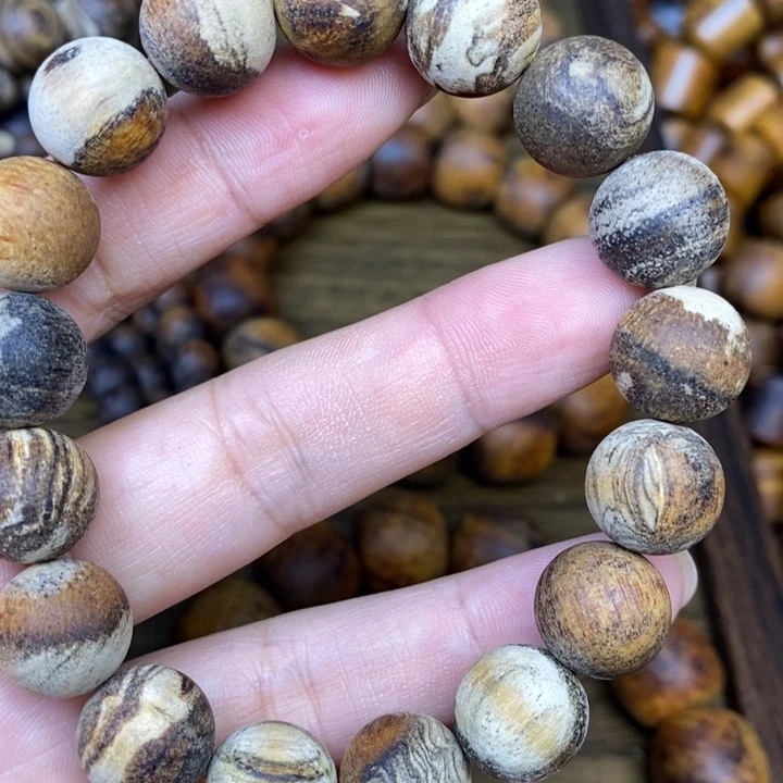 手串贡木1.2花妖