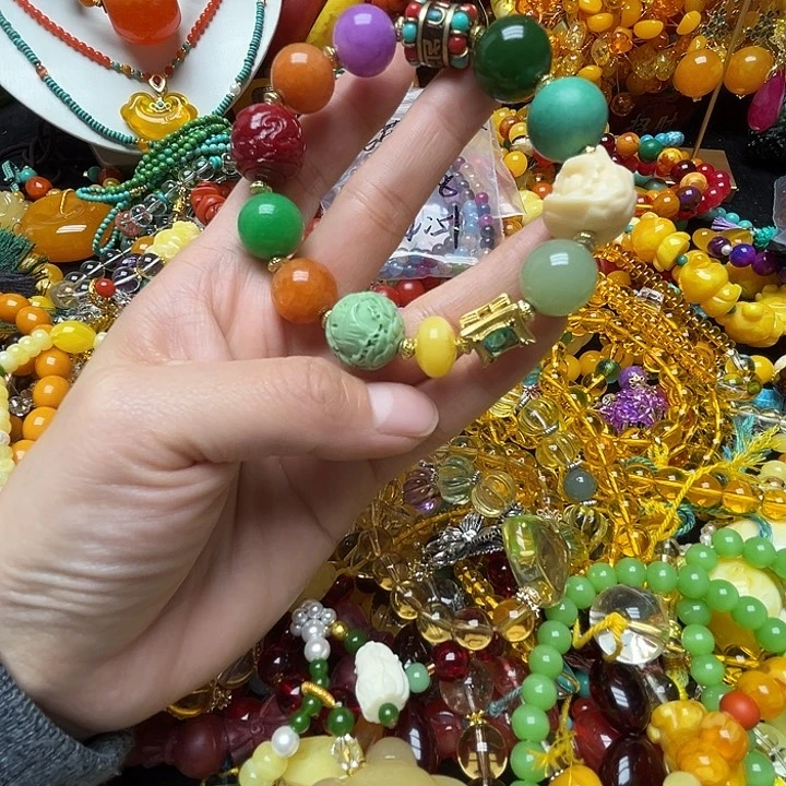 树脂制品孙*遇1806多宝手链