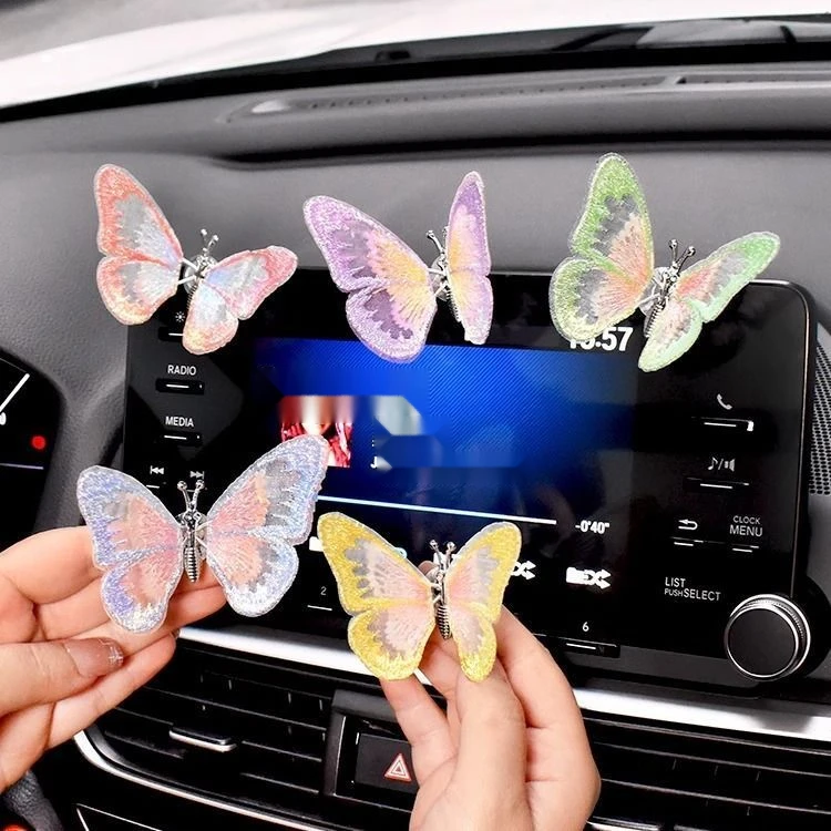 爆款会动的蝴蝶汽车摆件车载车内饰品摆件中控台治愈系装饰品甽㐩