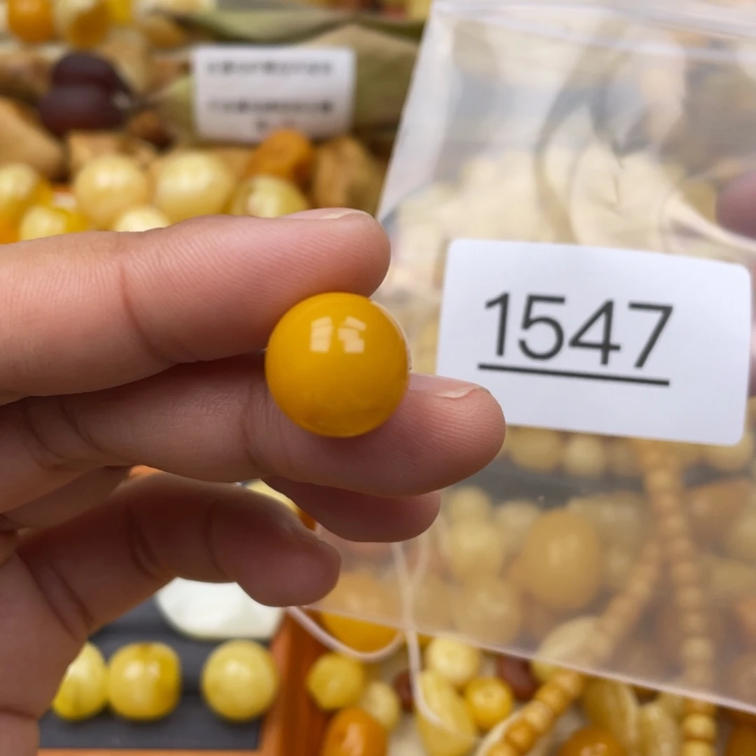 琥珀珠宝奇石未镶嵌茉